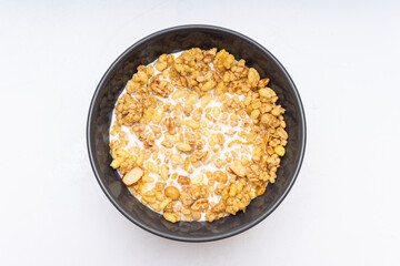 Cereal with various grains in a bowl