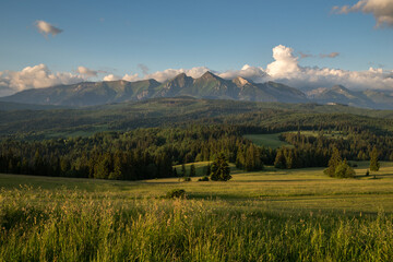 widok na Tatry Bielskie w Łapszance, wschód słońca, zachód słońca