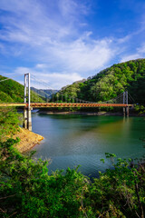 九頭竜湖に架かる夢のかけはしこと箱ヶ瀬橋（福井県大野市）