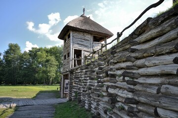 Gród w Biskupinie, stanowisko archeologiczne, architektura, park, stary,  krajobraz, historia, średniowieczna © Albin Marciniak