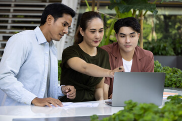 Fototapeta premium Meeting of asian man and woman in casual dress. Concept for working and open office.