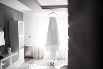  Beautiful wedding dresses and shoes are waiting for bride, wedding day,love