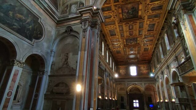 Napoli - Panoramica della Chiesa di Santa Maria La Nova