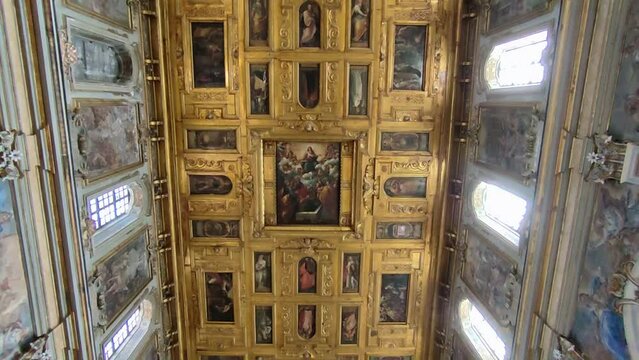 Napoli - Panoramica della Chiesa di Santa Maria La Nova