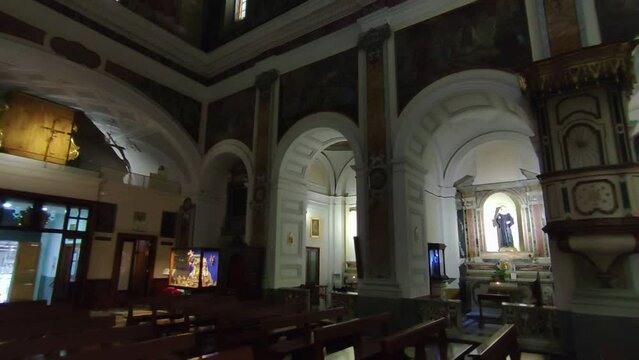 Napoli - Panoramica della Chiesa di  Santa Maria della Mercede a Chiaia