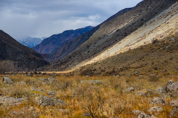 View of Chulyshman valley in Altay mountains in the autumn