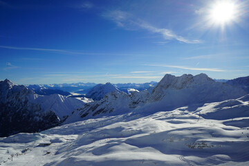Fototapeta premium Beautiful natural view of the Zugspitze peak