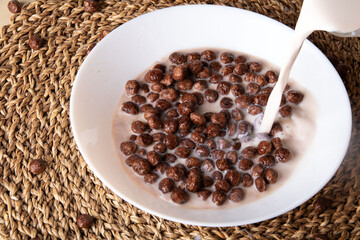 photo of a quick breakfast made of poured milk