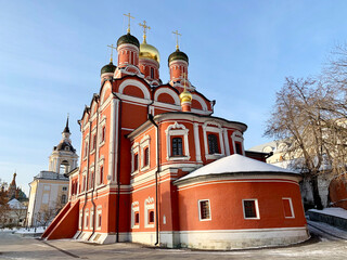 Fototapeta na wymiar Moscow, Znamensky Cathedral in Znamensky monastery on Varvarka street in winter
