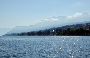 Ufer des Genfer Sees bei Evian-les-Bains