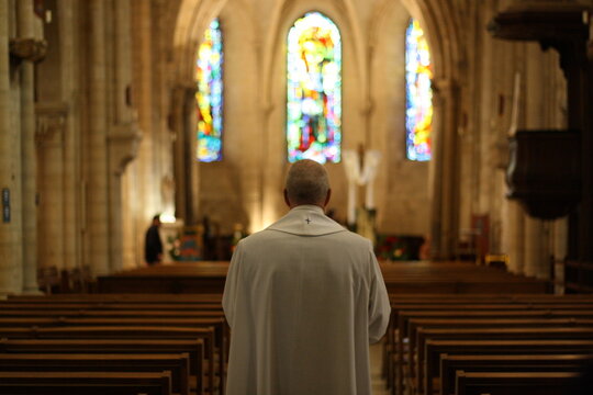 Pr&ecirc;tre de Montmartre