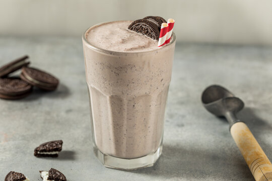 Homemade Frozen Cookies and Cream Milkshake