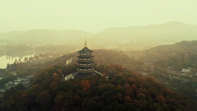 The famous landmark Leifeng Pagoda