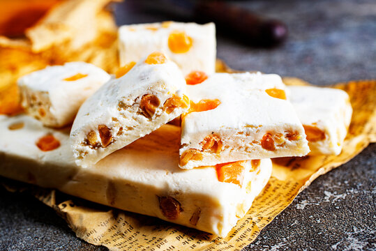nuga with nuts