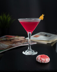 martini glass with cosmopolitan cocktail