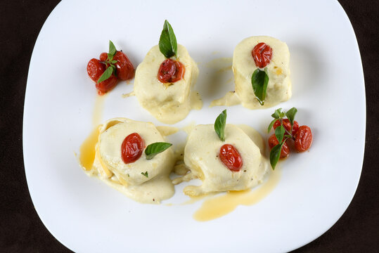 gnocchi cannelloni basil pesto rondele tasty italian pasta with herbs