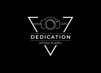 Photography Logo Design Template. Minimalist Vector Badge. Photo Studio