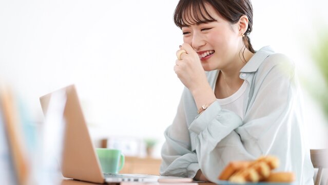 若い女性