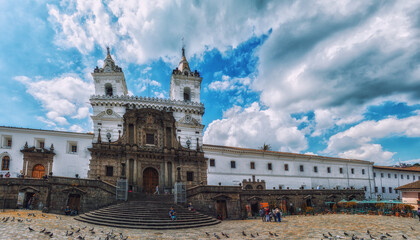 Fototapeta premium Plaza de San Francisco and St Francis Church - Quito, Ecuador