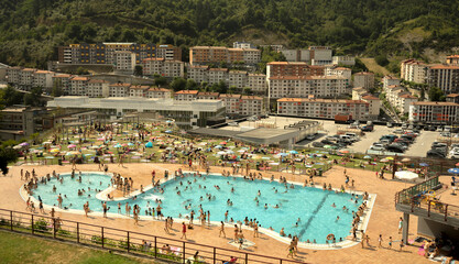 Obraz premium Swimming pool in summer, Eibar, Spain