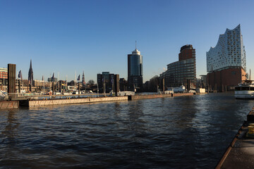 Obraz premium Hamburger Hafenpanorama von der Überseebrücke