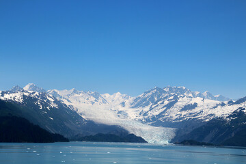 Fototapeta na wymiar Yale Glacier is a large tidewater glacier in the Alaska's Prince William Sound
