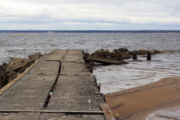 Fototapeta premium pier on the beach