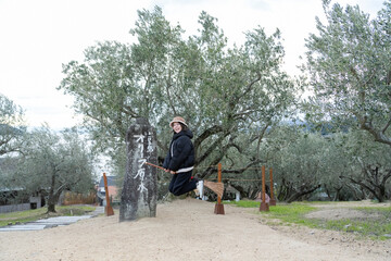 オリーブ公園にいる女性