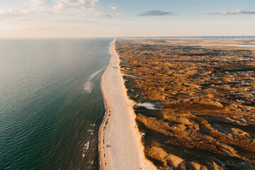 die wunderschöne Küste von Hvide Sande in Dänemark