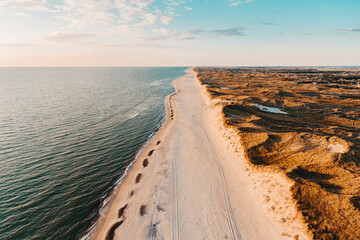 die wunderschöne Küste von Hvide Sande in Dänemark