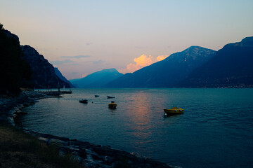 Jezioro Garda krajobraz wieczorny, Tremosine sul Garda