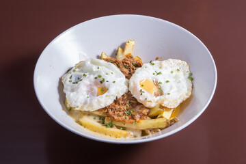 Huevos rotos.