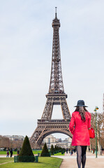 Fototapeta na wymiar Eiffel tower with bright blue sky - Paris. France