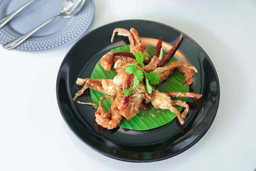 Soft crab garlic fried with tamarind sauce