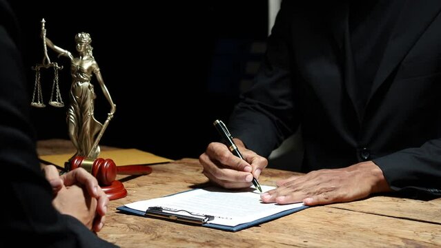 Lawyer concepts to testify to clients and to provide counseling in cases, to provide legal relief, to maintain law and fairness, to proceed with transparency, to attorneys to defend cases in court.