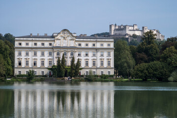 Fototapeta na wymiar Fortress Hohensalzburg overlooking Leopoldskron Palace