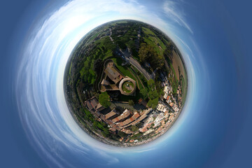 tiny planet del castello di Ostia antica a Roma