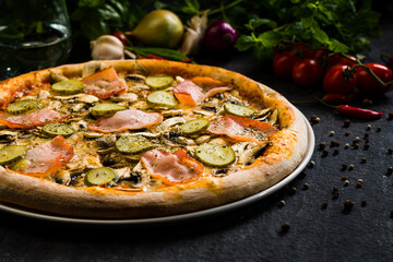 Ham pizza