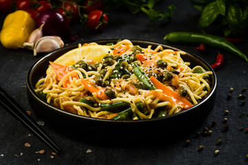 Wok noodles