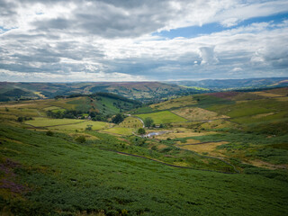 Obraz premium The beautiful hills of the Peak District National Park - travel photography