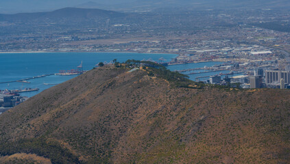 Fototapeta na wymiar Luftbild Kapstadt und der Atlantischer Ozean aus der Luftperspektive Südafrika