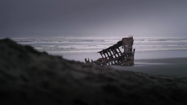 Footage of the Peter Iredale; a shipwreck on the Oregon Coast.