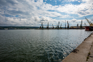 Obraz premium Cargo cranes, port of Varna, Bulgaria