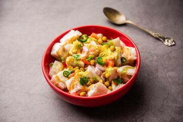 Idli Chaat is a tasty Indian recipe made using leftover idlis