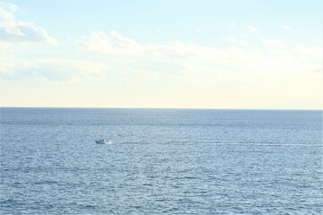 Obraz premium boat in the sea of Enoshima island