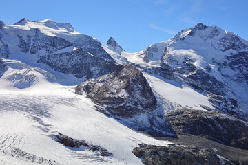 View on the Pers Glacier is a glacier in the Bernina range in the canton of Grisons in the Upper Engadine , Switzerland