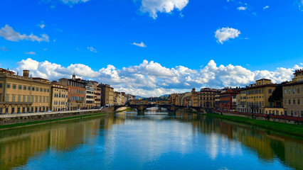 Fototapeta premium 이탈리아 플로렌스의 강 풍경 사진 -2