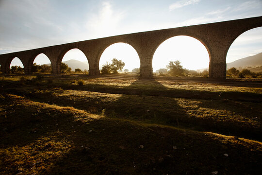 Tembleque's father aqueduct at sunset. Estado de Mexico, Mexico.