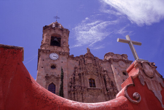 The Iglesia de San Cayetano on the outskirts of Guanajuato, Mexico.