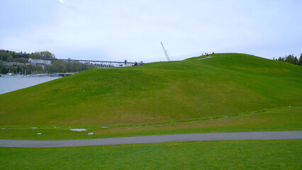 Obraz premium Wonderful place to relax in Seattle - the Gasworks Park - travel photography